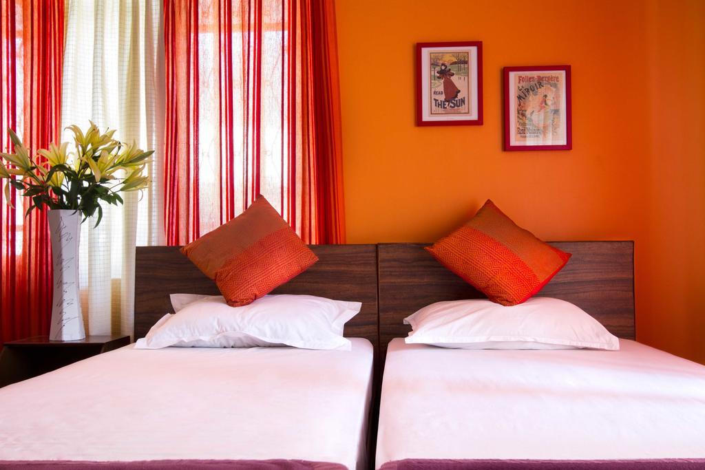 Amber Inn Bangalore Luaran gambar